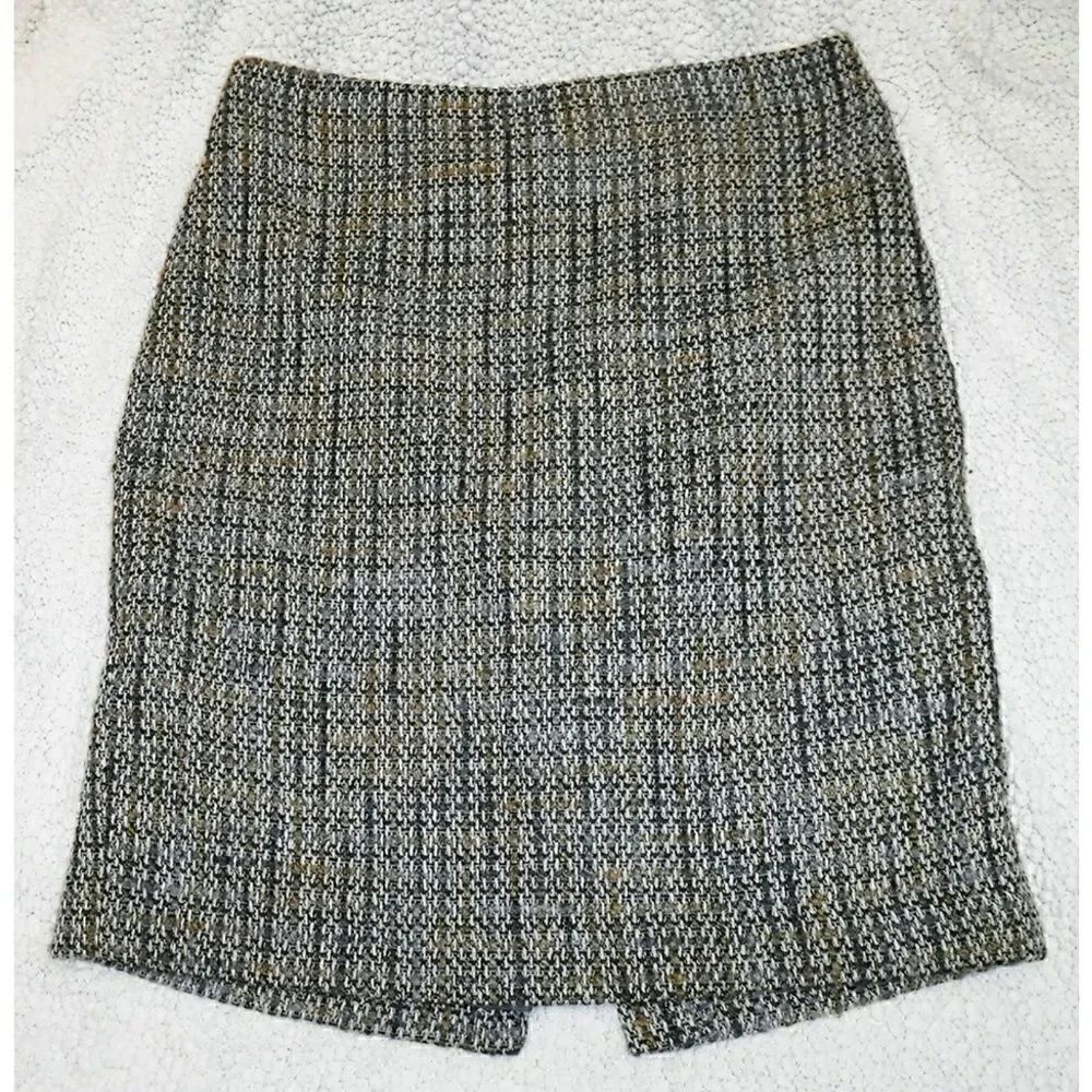 Ann Taylor straight line pencil business skirt